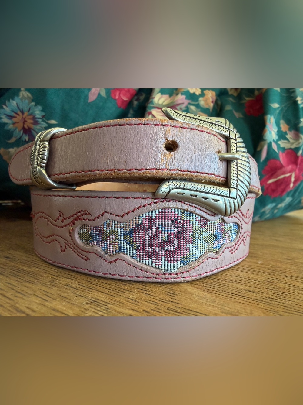 Vintage Silver Creek Western Cottagecore Embroidered Floral Leather Belt